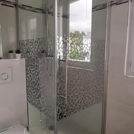 Apartment App 14 : Centre , 4 Personnes *