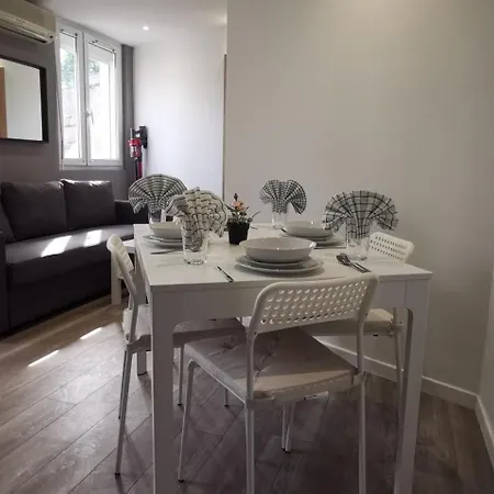 Apartment App 14 : Centre , 4 Personnes *